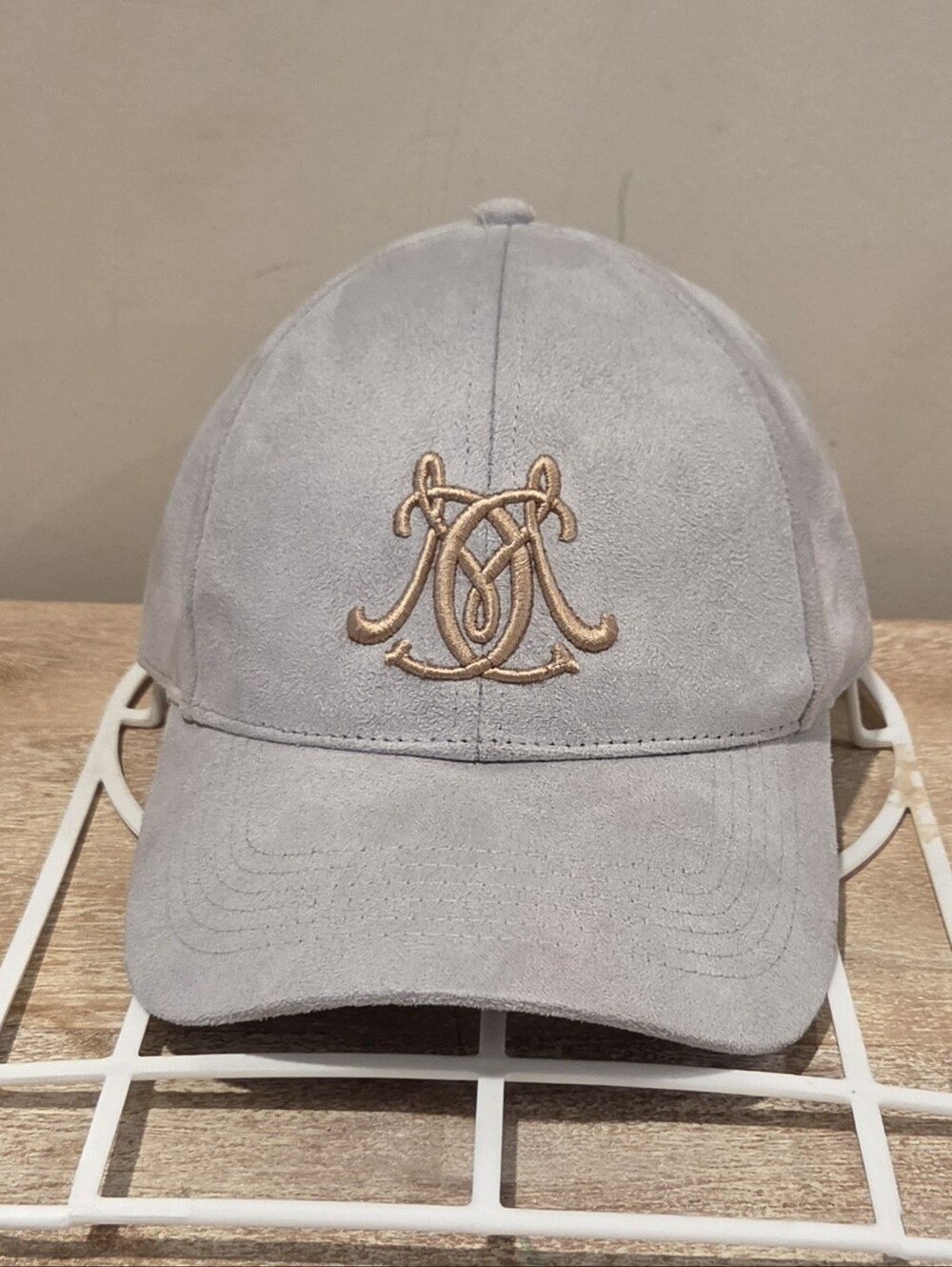 NWOT Le Casino Monte Carlo Adjustable Velour Hat - OSFA - Grey & Gold